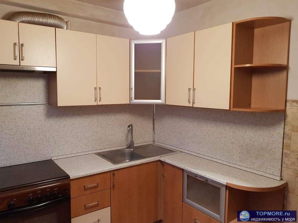 Дом расположен в центре с. Веселое. Старый фонд. выполнен качественный ремонт. Трехкомнатная квартира с ремонтом и...