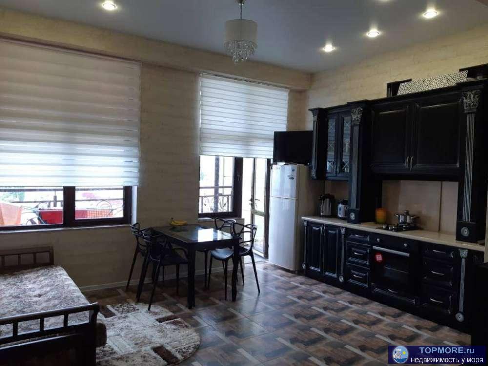 Просторная квартира на побережье в Адлере Квартира расположена в новом комплексе бизнес-класса. Находится на 7-м... - 1