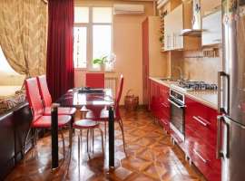 Продаю квартиру вдоме Бизнес класса. В центральном район, Мамайка...