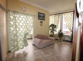 Выставлена на продажу просторная однокомнатная квартира в районе...