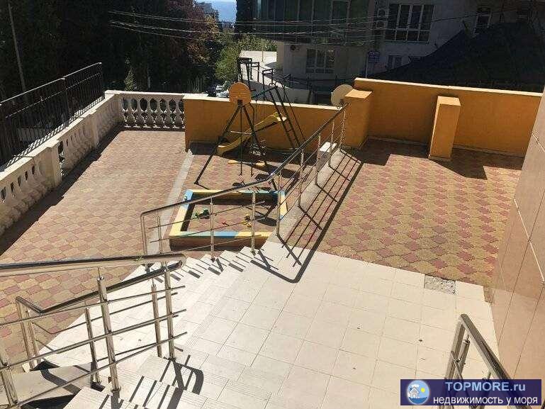 Продается 2-комнатная квартира, в центре Сочи, на Светлане. Вся инфраструктура в шаговой доступности. До моря 500... - 1