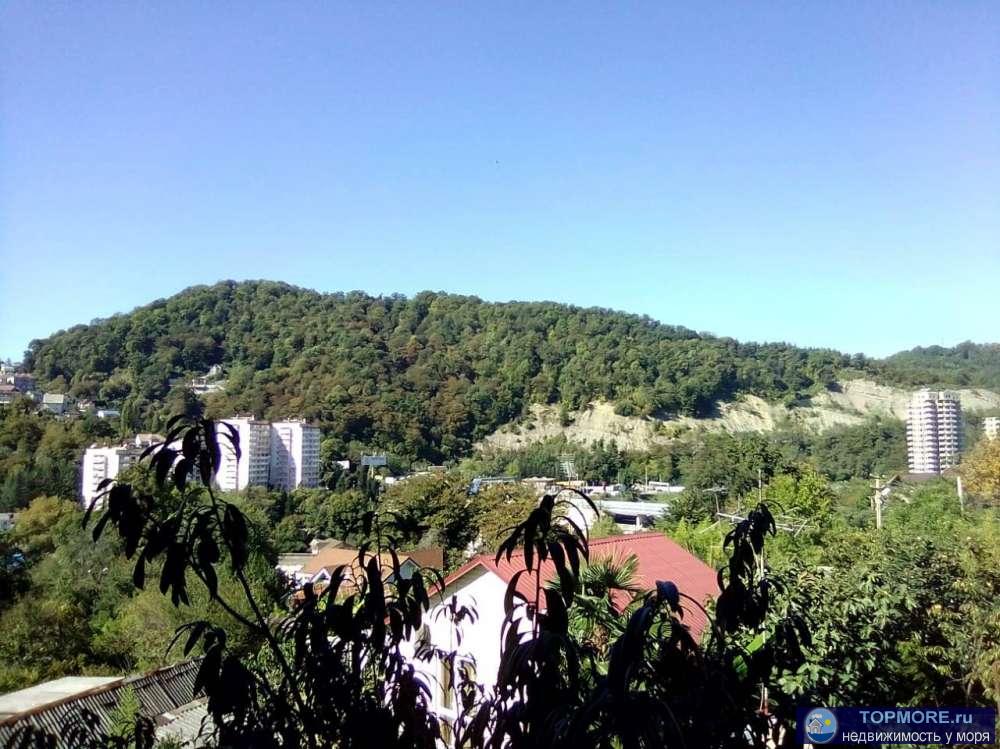 Ищете квартиру для отдыха у моря? Продается светлая и чистая квартира.Большая комната + застеклённая большая лоджия...