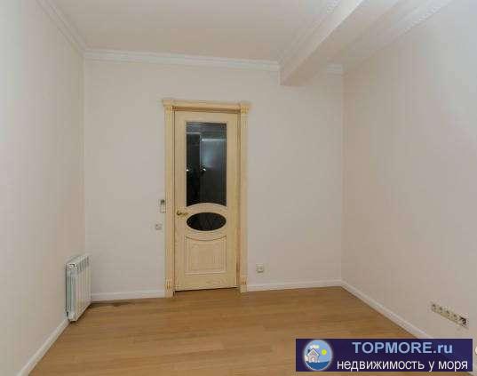 Предлагается к продаже просторная квартира в доме бизнес-класса в самом центре Сочи!! Дом располагается в... - 1