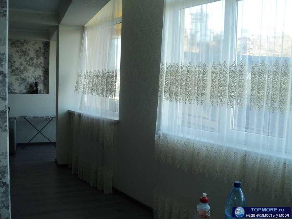 Просторная Квартира с ремонтом в центральном районе Сочи! Остановка возле дома, до курортного проспекта и площади... - 2