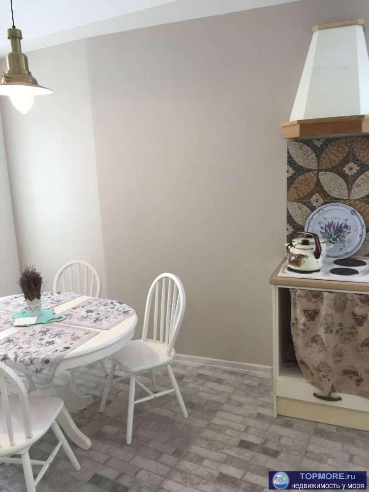 Продается квартира в ЖК бизнес-класса Куршавель. Угловая с тремя окнами. Балкон с видом на горы и подъемники. Новый... - 1