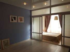 Продаю 1 ком квартиру 55,9 кв на 2 этаже 7 этж. многоквартирного...