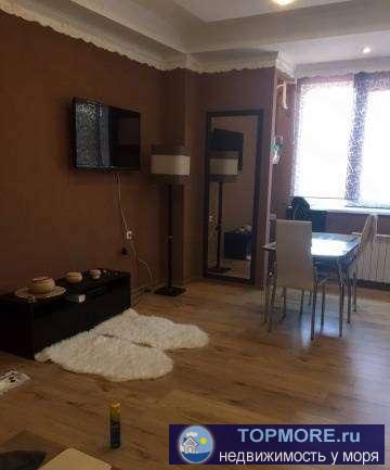 Прекрасный вид горы и город! Просторная квартира с ремонтом, встроенные шкафы, кухня, мебель частично, парковочное... - 2