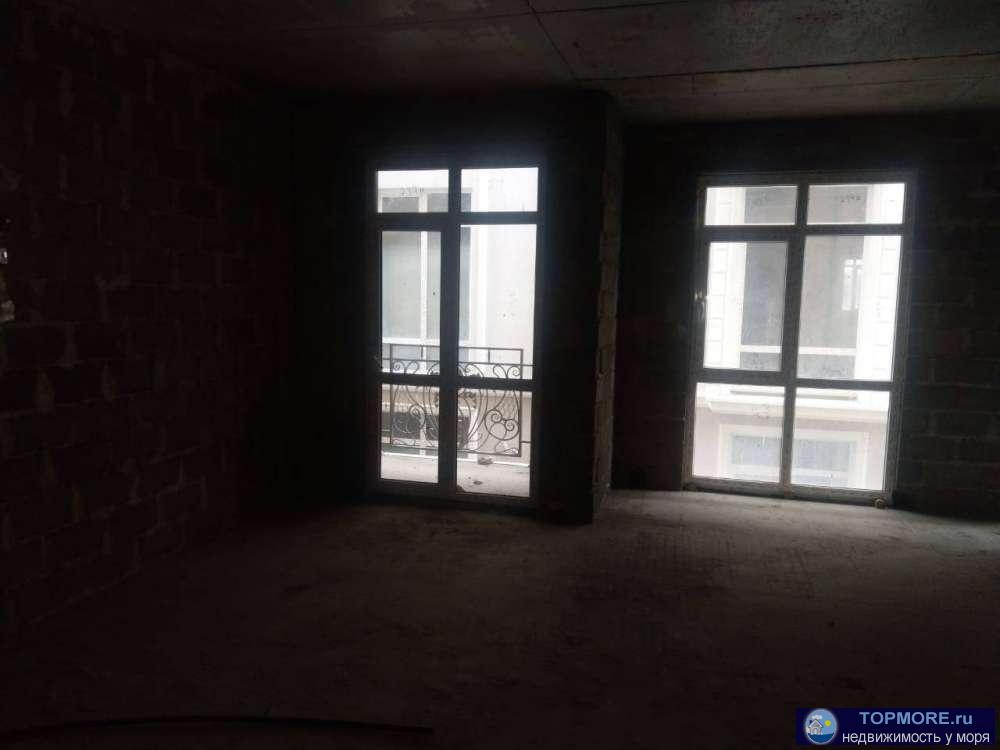 Продается квартира в Адлере в доме ЖК Вальс - дом клубного типа, с эксплуатационной крышей. Воторая линия от моря.... - 2