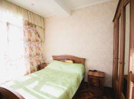 Продается отличная квартира с новым ремонтом в Курортном городке....