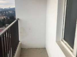 Придомовая территория располагает парковочными местами. До...