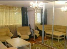 Продаю просторную,светлую квартиру в хорошем ,спокойном районе...