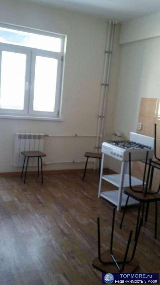 Продаю 3-х комнатную квартиру. Все комнаты изолированные,с/у раздельно. Центр,все рядом.через дорогу отель... - 1