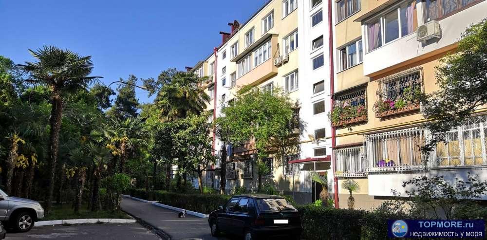 Полноценная двухкомнатная квартира в Заречном районе города Сочи . Жилое состояние . Один собственник . Прописанных... - 1