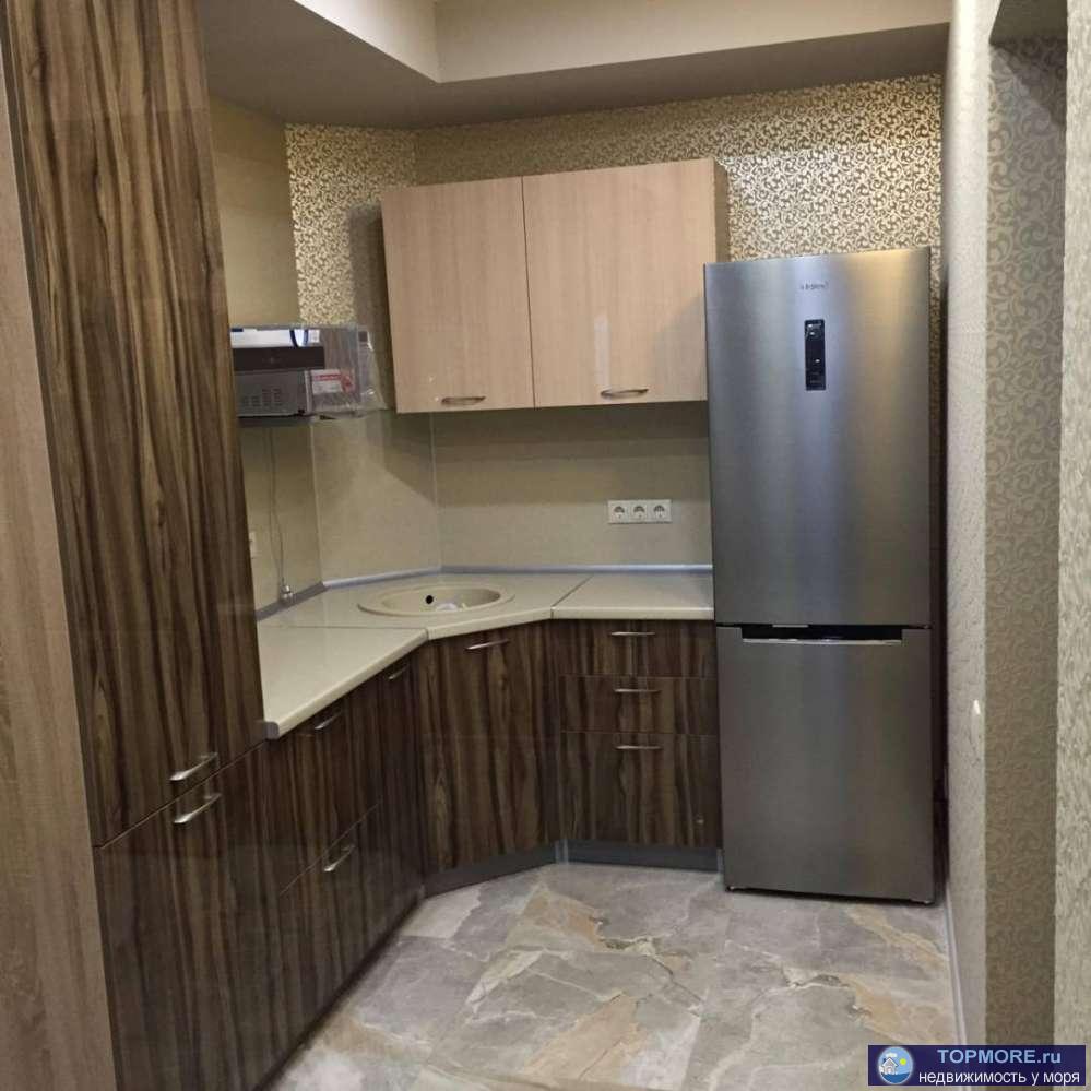 Продаю квартиру. Дом бизнес класса. Большая охраняемая территория с видеонаблюдением. До моря 10 минут пешком.... - 2