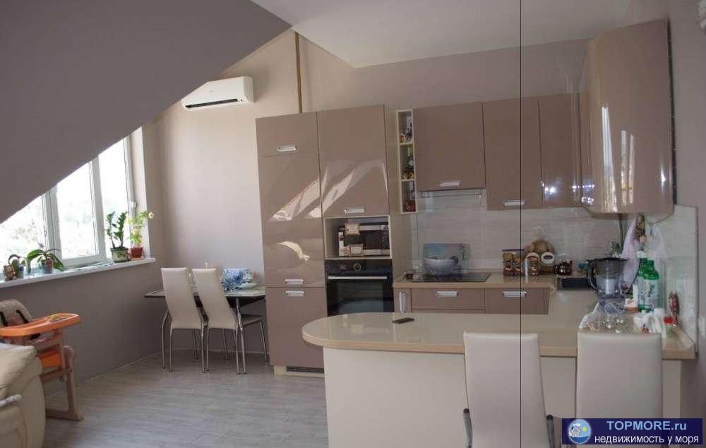 Продам квартиру в элитном районе, в доме бизнес-класса. Предпоследний этаж, из окон открывается невероятный вид на... - 1