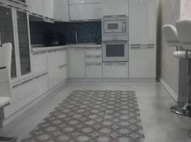 Продается шикарная квартира рядом с морем. 2 комнаты + кухня...