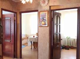 Центр с.Веселое по улице Мира, панельный дом. Угловая , светлая...