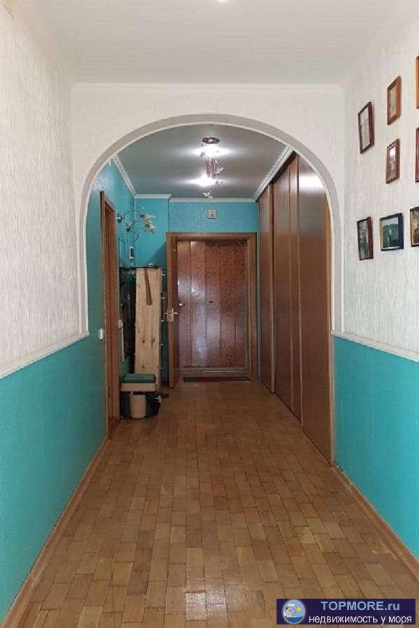 Продаю трехкомнатную квартиру площадью 87 кв. Светлая, уютная, окна выходят на обе стороны, в квартире три... - 2