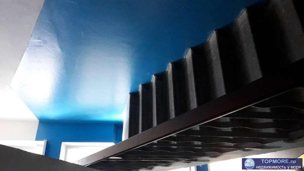 Продаю трехкомнатную квартиру с хорошей планировкой, но пребующей ремонта. Комнаты изолированы, в одной из комнат...