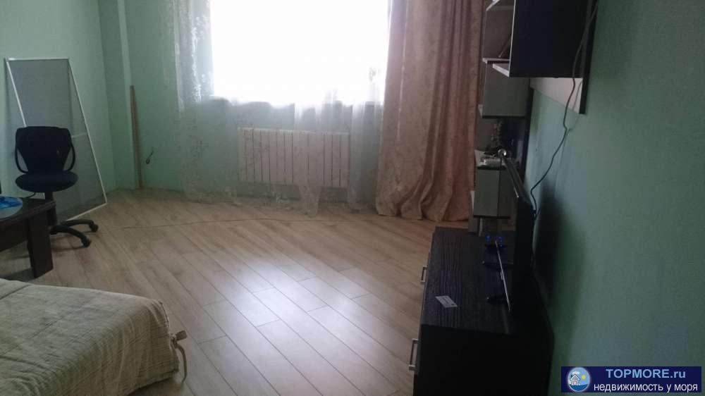 Большая квартира в Адлере. В сданном, заселенном доме. СТАТУС КВАРТИРА. Закрытая территория. Хороший, тёплый дом....