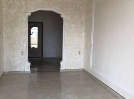 Продаю большую, двухкомнатную квартиру, общей площадбю 86 м2./ В...