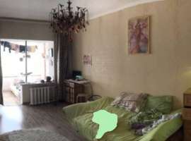 Тихий, спальный район. Рядом нац парк, Тисосамшитовая роща - поют...