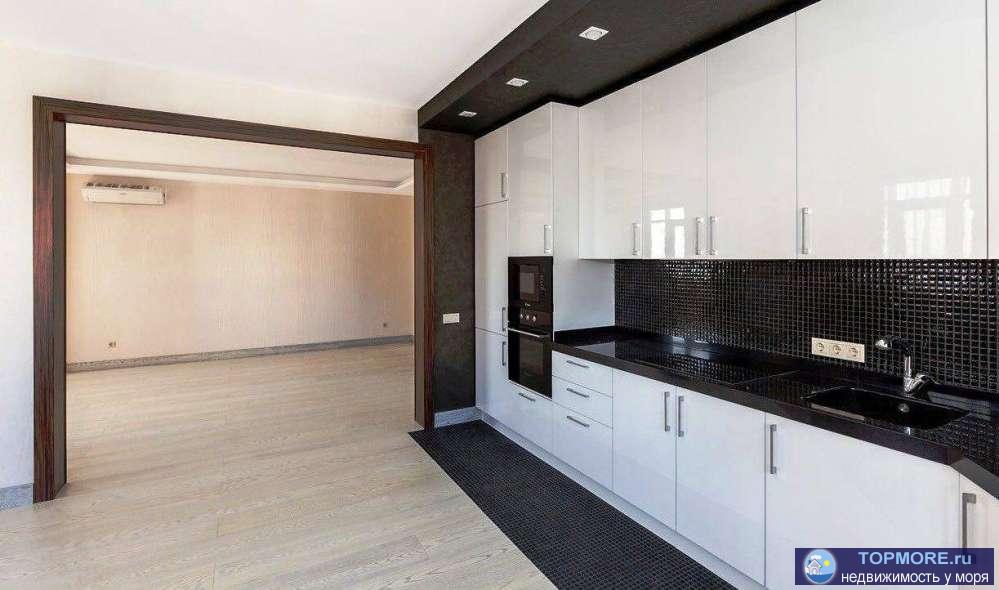 Довольно интересный вариант – квартира в ЖК «Ривьера» на улице Виноградной, с авторским ремонтом в колониальном... - 1