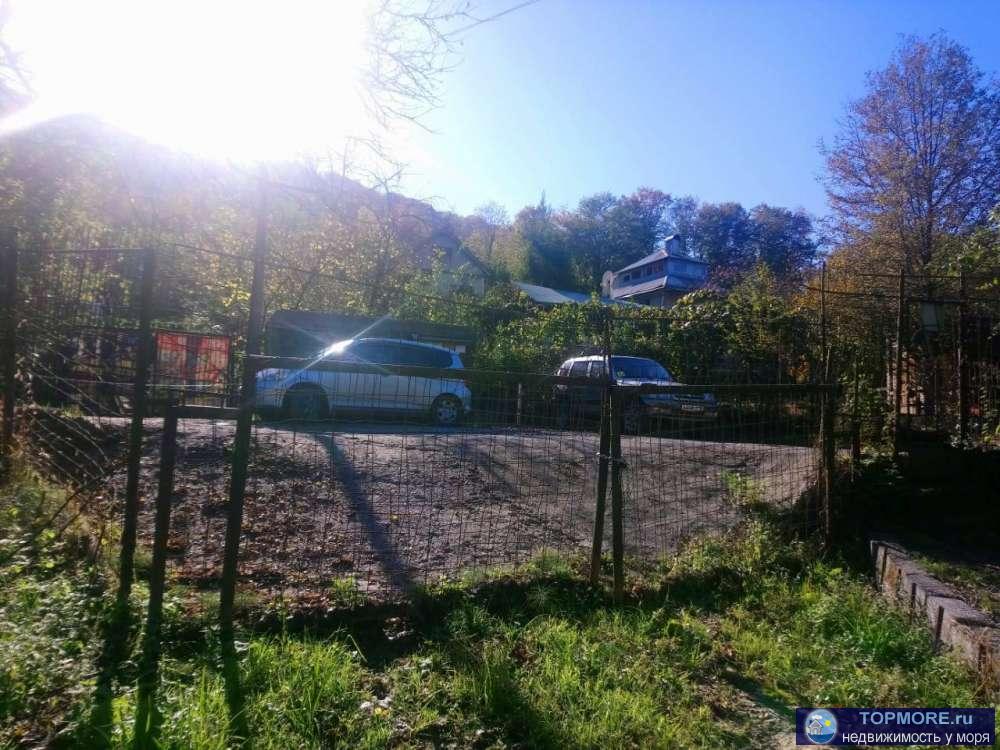 Продается участок с садовым домиком. Прописка. Вода свет заведены газ по участку   септик. Участок находится в районе... - 2