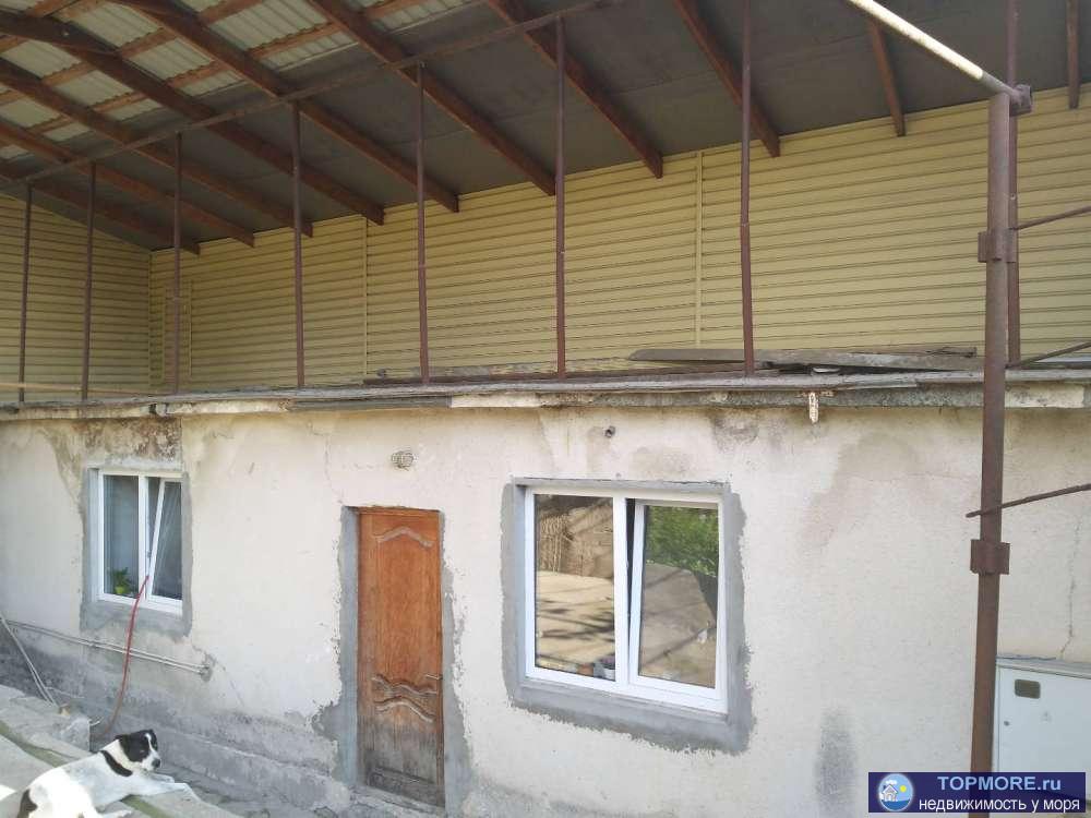 Продается Дом с большим земельным участком в районе с.Черешня. Участок с минимальным уклоном, практически ровный....