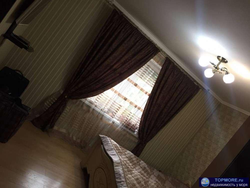 Продается дом 160кв.м. с земельным участком 10 соток (по факту больше). В доме все центральные комуникации (газ свет...