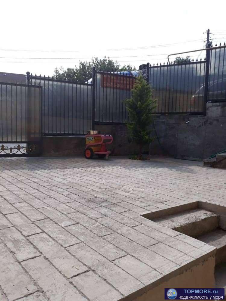 Продается Двухэтажный дом в Адлере, потрясающий вид на горы, реку. Возле дома два действующих магазина (продуктовый -... - 2