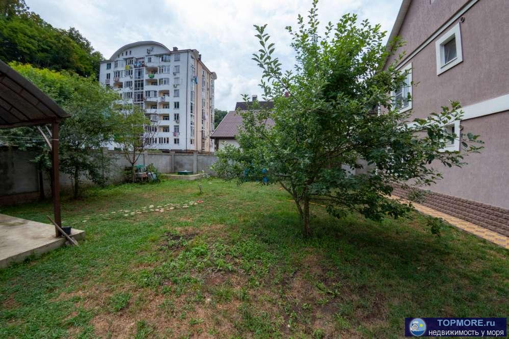 Продается дом общей площадью 204 кв м на Измайловской улице на Мацесте.Тихий спокойный район.В доме 3 этажа, хороший... - 2