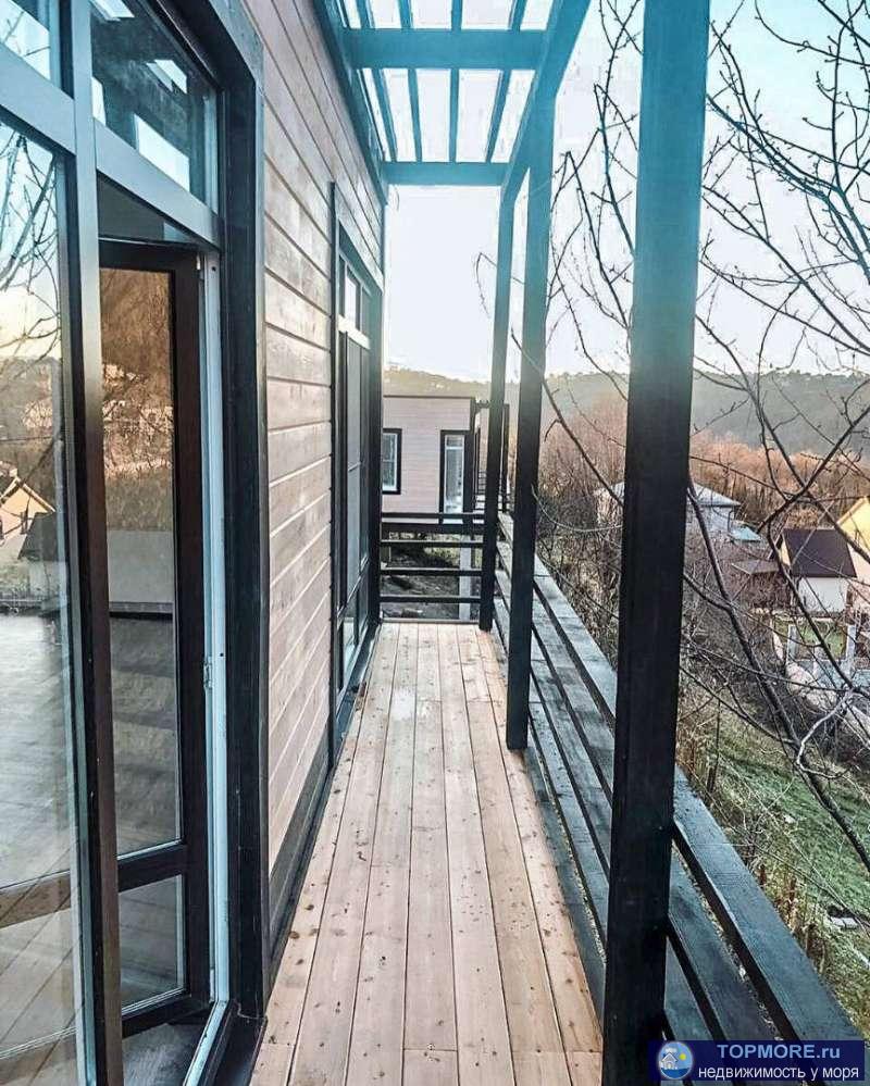 Продается одноэтажный новый дом в стиле High-tech в живописнейшем месте сочинского побережья на границе с... - 1