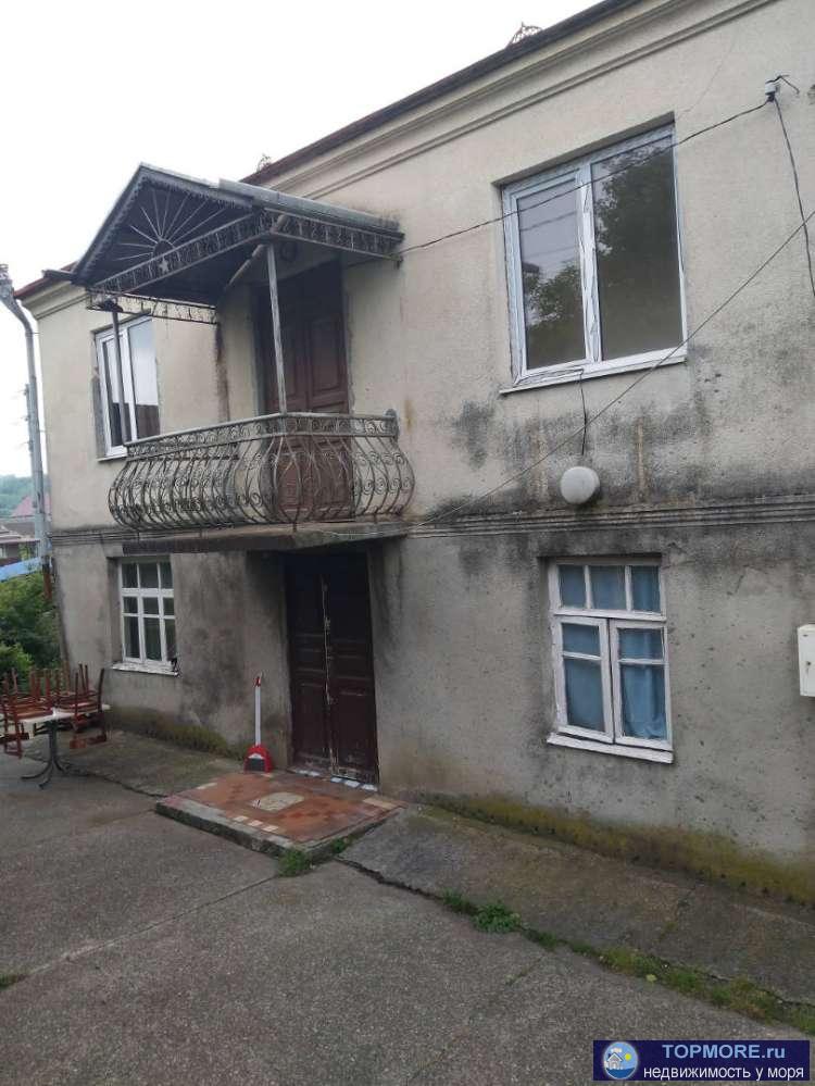 Продается дом 200 кв.м. в с. Черешня. Расположен в хорошем месте, вдоль центральной дороги. Рядом остановка и школа....