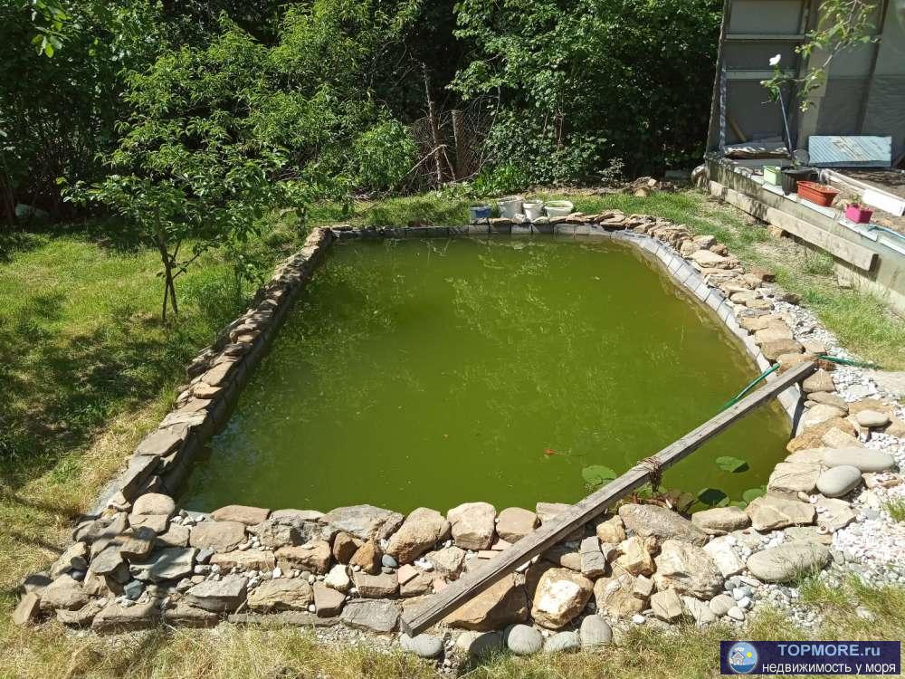 Не дорогой,уютный 3 х этажный дом в Верхнем Юрте.Идеален для дачи.До морвокзала 12 км.,остановка автобуса и магазины... - 2