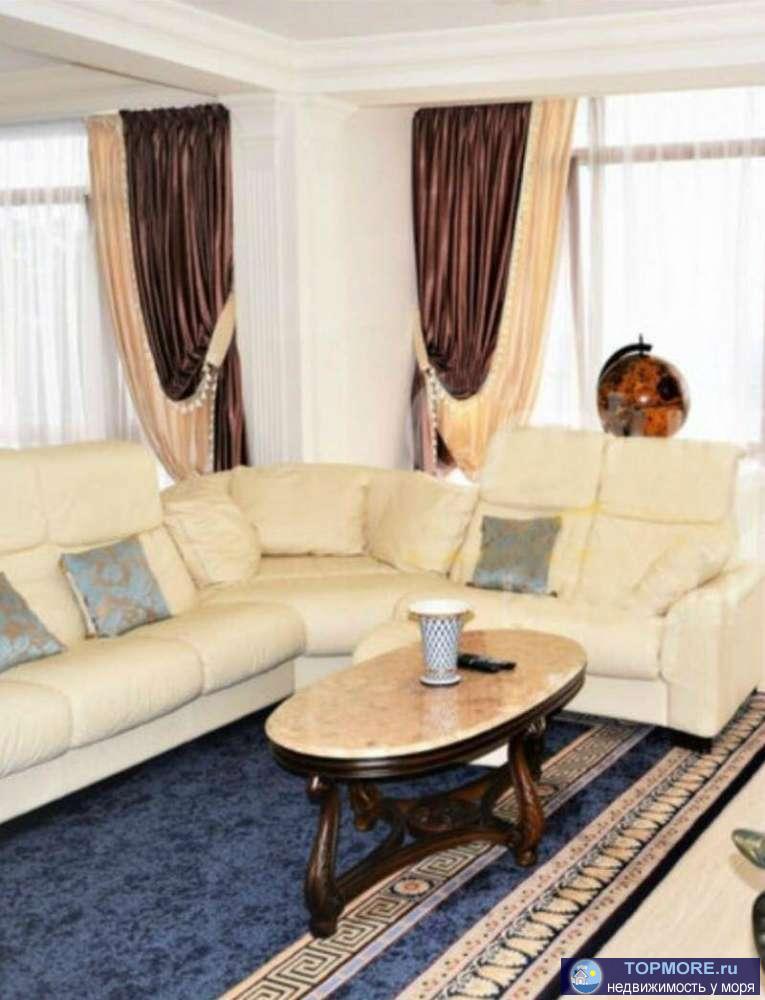 Предлагается к продаже прекрасный таунхаус расположенный в одном из лучших районов Сочи - Хосте. Дом построен из...