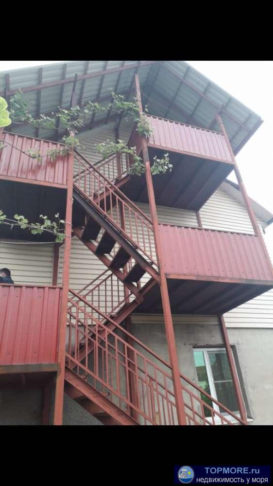 Дом в районе Золотого гребешка,очень удобно под сдачу в аренду, так как сделан отдельными квартирами со своими... - 1