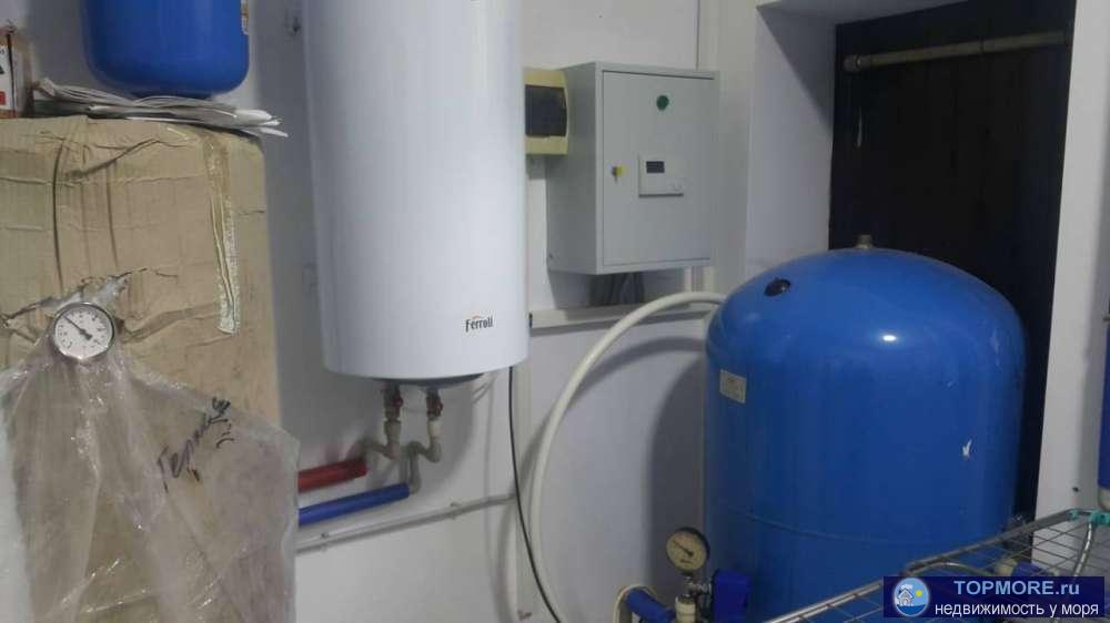 Гостевой дом 700кв.м. (два этажа и цоколь) в Эстосадке с земельным участком 8,7соток. Номерной фонд состои из 10...