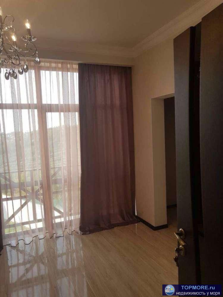 Продам шикарный дом с качественным ремонтом и хорошими видовыми характеристиками. Второй этаж с 4мя квартирами с с/у...