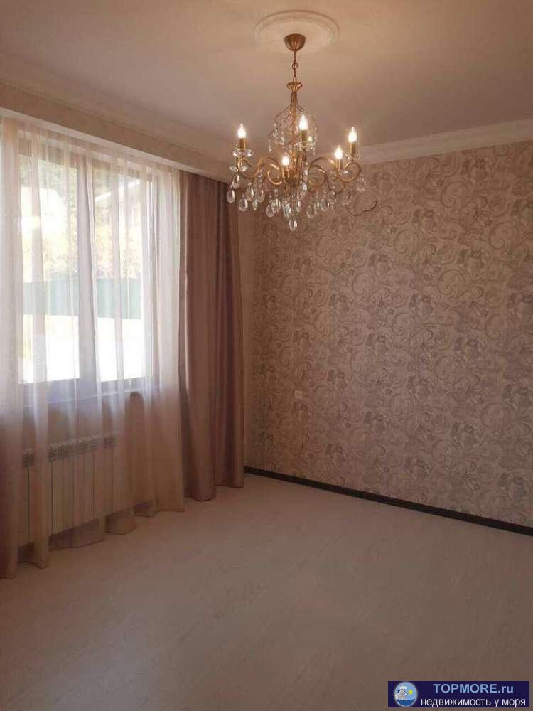 Продам шикарный дом с качественным ремонтом и хорошими видовыми характеристиками. Второй этаж с 4мя квартирами с с/у... - 1