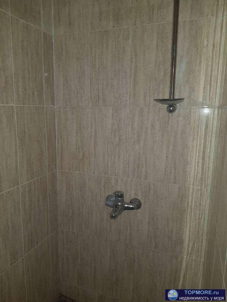 Продается дом, капитальное строение, в 5 минутах хотьбы от моря на берегу живописного водоема