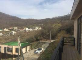 Новый дом! 3 изолированных комнаты на втором этаже с выходами на...