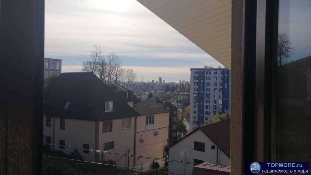 Продам частное домовладение на земельном участке 6,7 сотки размещен 3х-этажный дом площадью 200 кв.м. с приличным... - 1