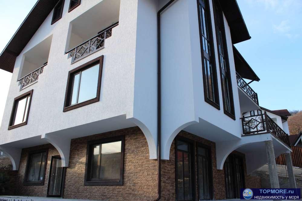 Продается коттедж 360 кв.м плюс мансарда 100 кв.м. Электрика разведена, утеплена крыша. На участке бассейн с видом на...