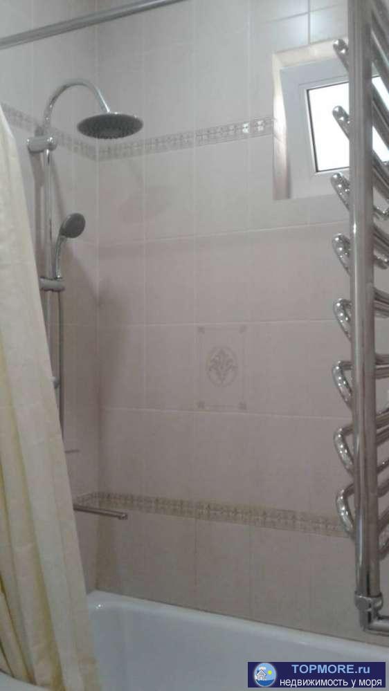 Продам дом с большим хорошим участком граничит с парком. 1 эт. с ремонтом, 2 эт. требует ремонта (планируется сделать...