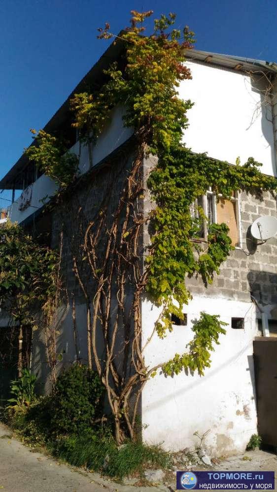 Гостевой дом находится в непосредственной близости от пляжа посёлка Дагомыс. Летом улица Армавирская превращается в... - 1