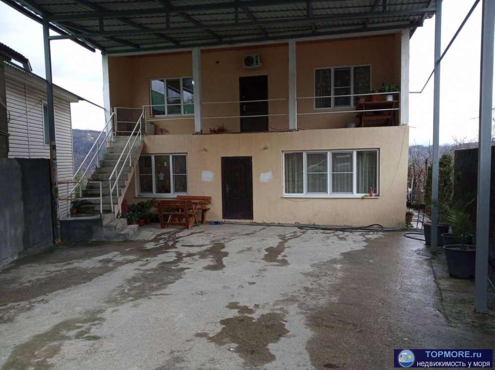 Капитальный уютный дом 2-х этажный с отдельными входами в п.Молдовка, от центральной улицы Костромской 300 м....