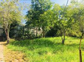  Продается земельный участок 6 соток с 2-х этажным жилым домом....