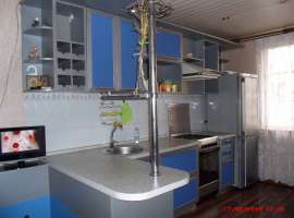 Большой гараж в центре Адлера. 3 этажа с мебелью. Можно жить 2 е...