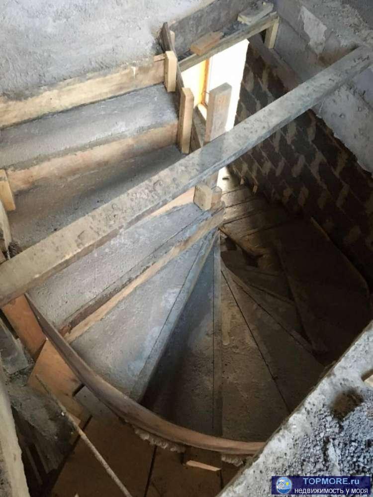 Продам дом в центре города Сочи! Два этажа по 124 м2!!) Отличный вариант под сдачу или гостевого дома! Расположен в... - 2